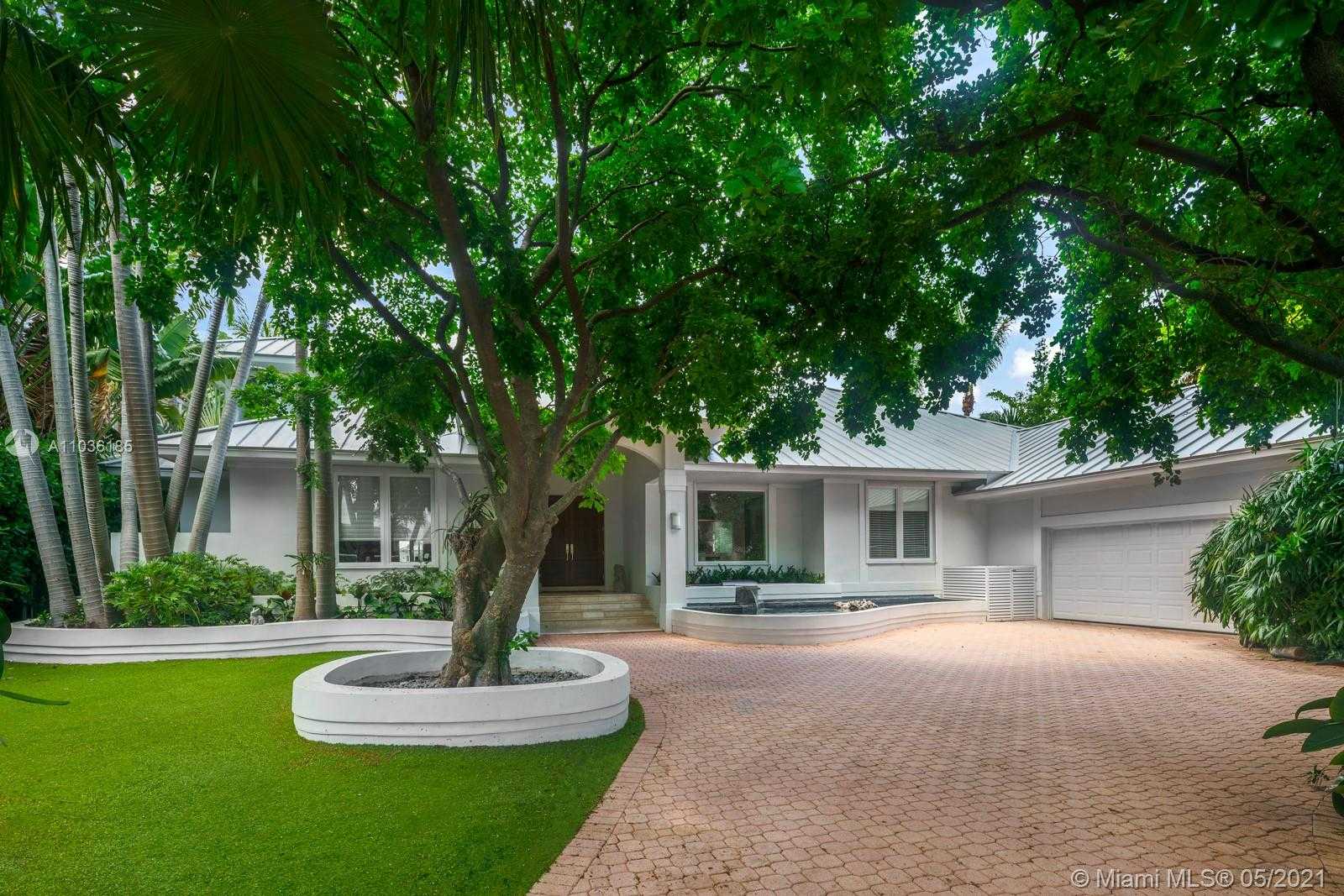 Small Image of 171 CAPE FLORIDA DR, Key Biscayne Number 35