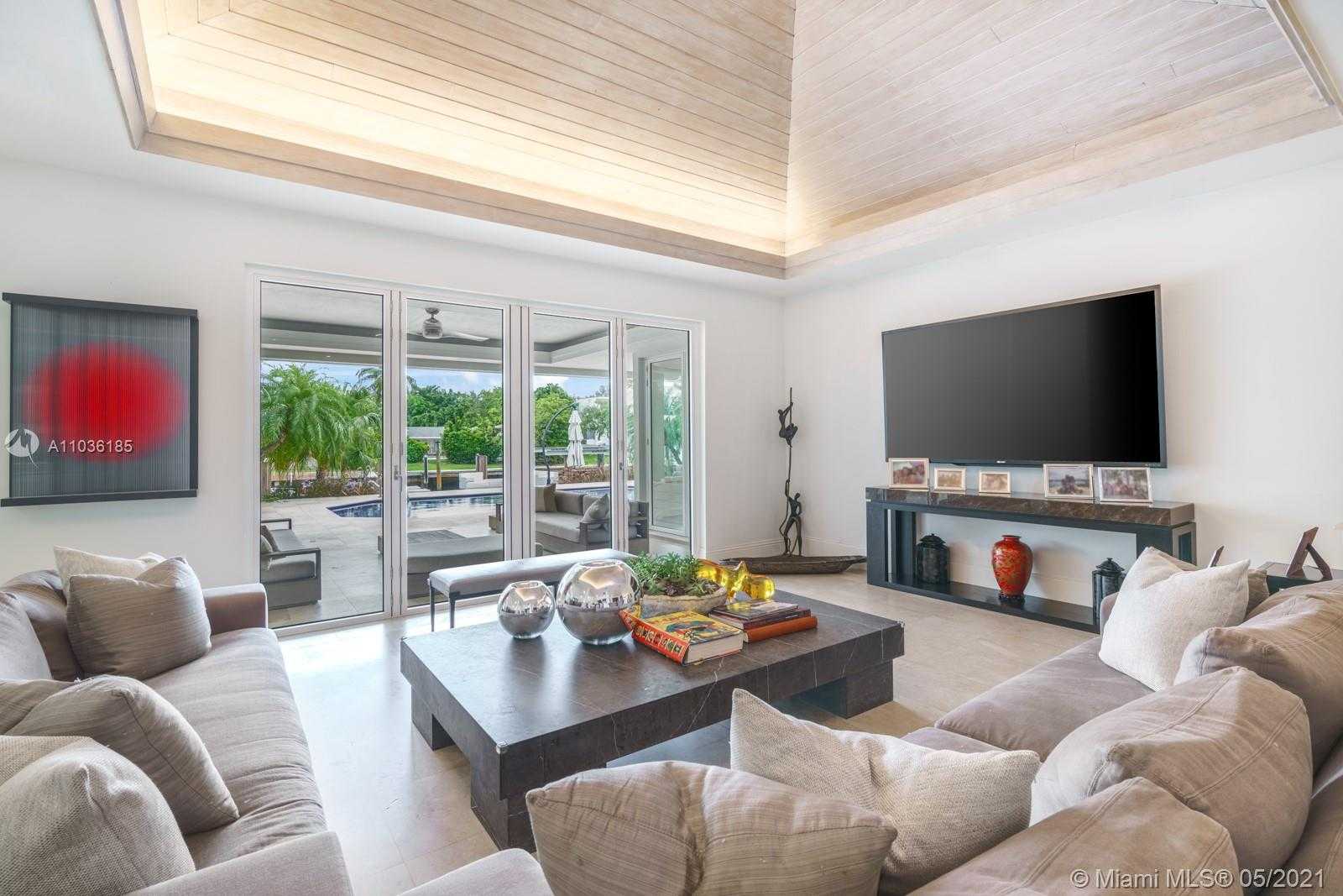 Small Image of 171 CAPE FLORIDA DR, Key Biscayne Number 5