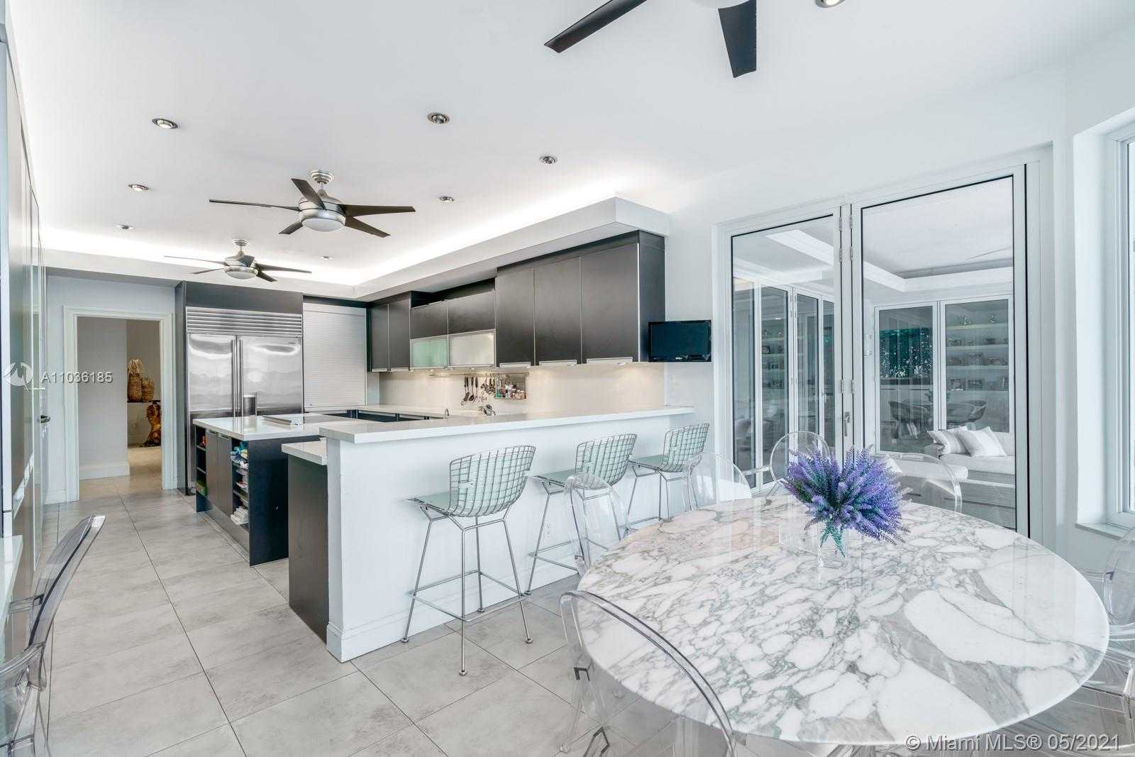 Small Image of 171 CAPE FLORIDA DR, Key Biscayne Number 7