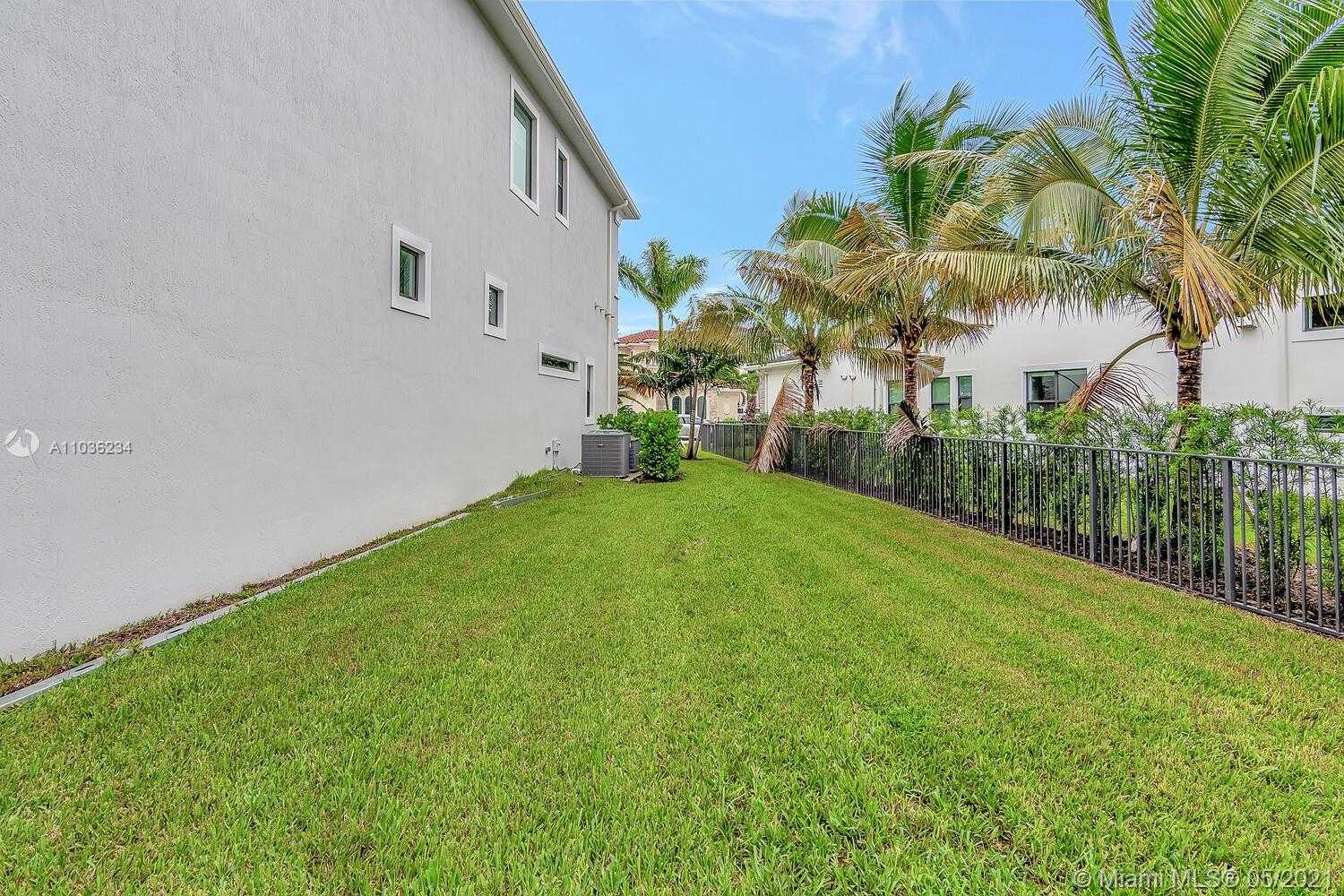Small Image of 2712 NORTH WEST 71ST BLVD, Boca Raton Number 35