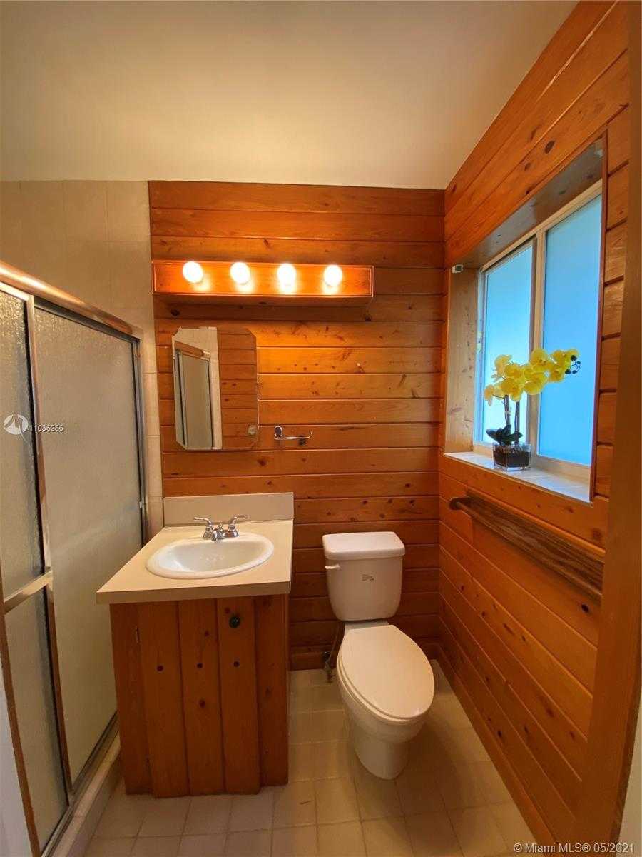 Small Image of 6760 SOUTH WEST 78TH TER, South Miami Number 12