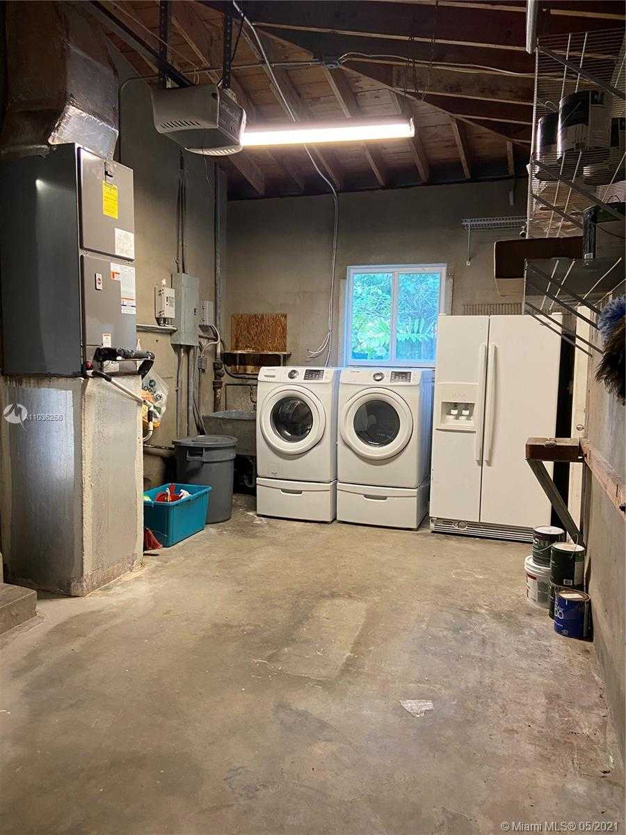 Small Image of 6760 SOUTH WEST 78TH TER, South Miami Number 14