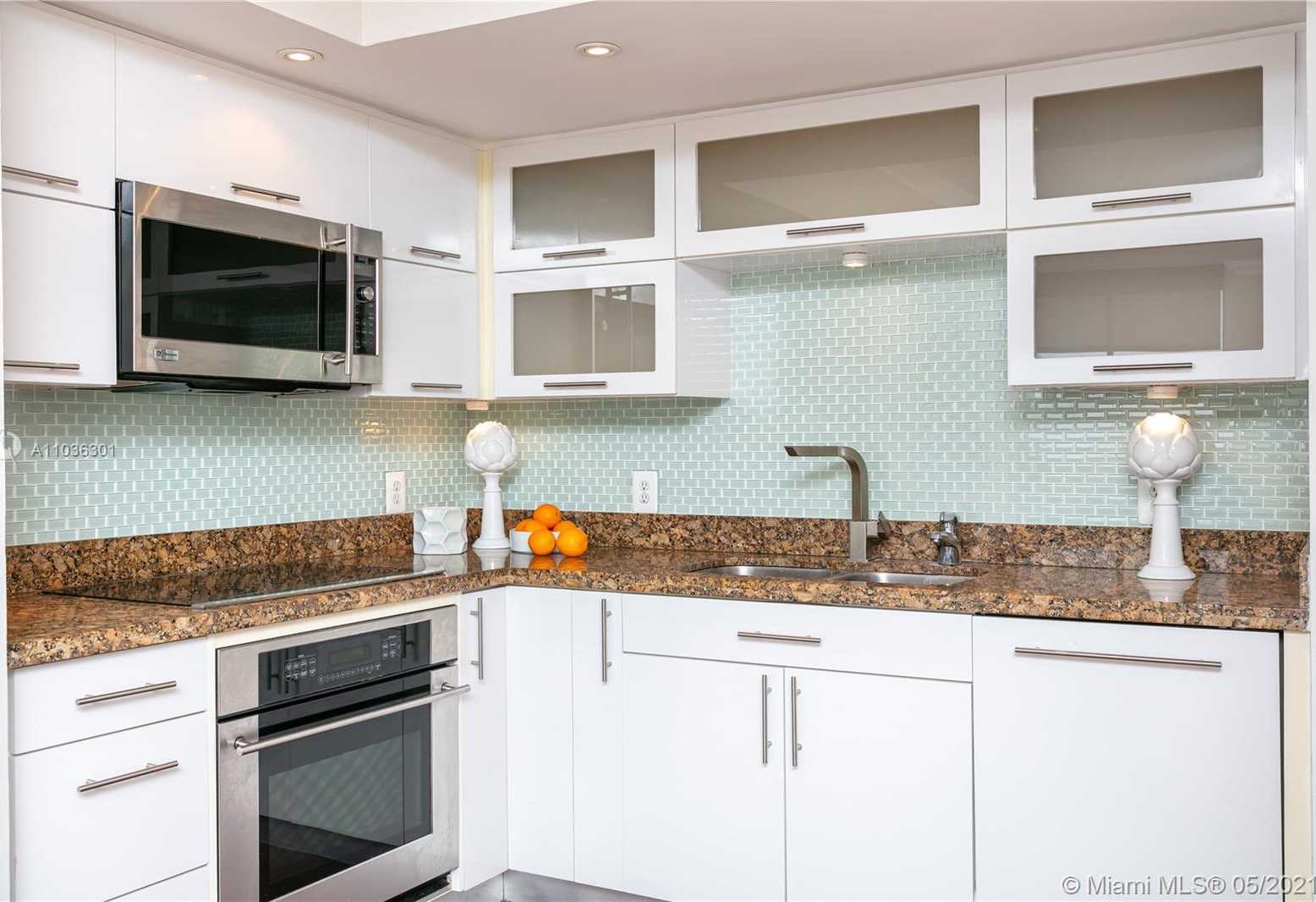 Small Image of 1330 WEST AVE #2908, Miami Beach Number 12