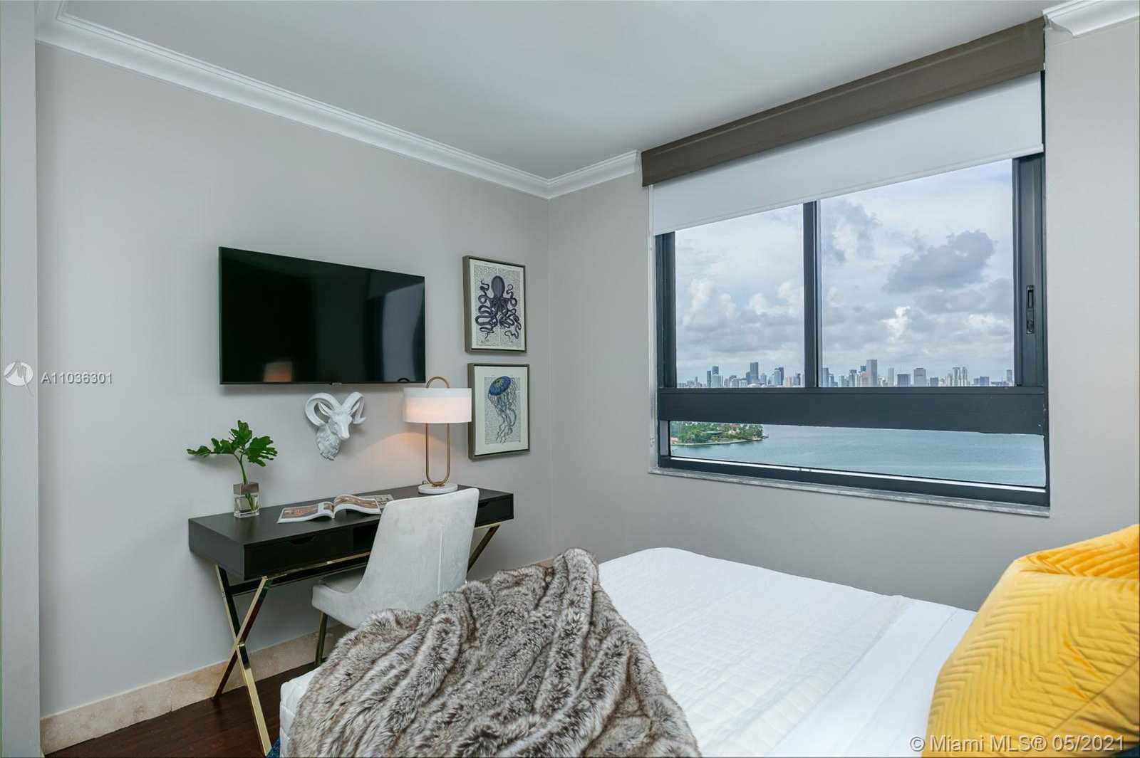 Small Image of 1330 WEST AVE #2908, Miami Beach Number 30