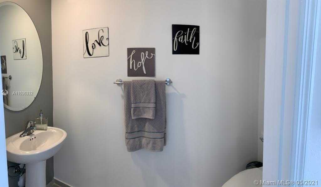 Small Image of 3433 WEST 108TH ST, Hialeah Number 11