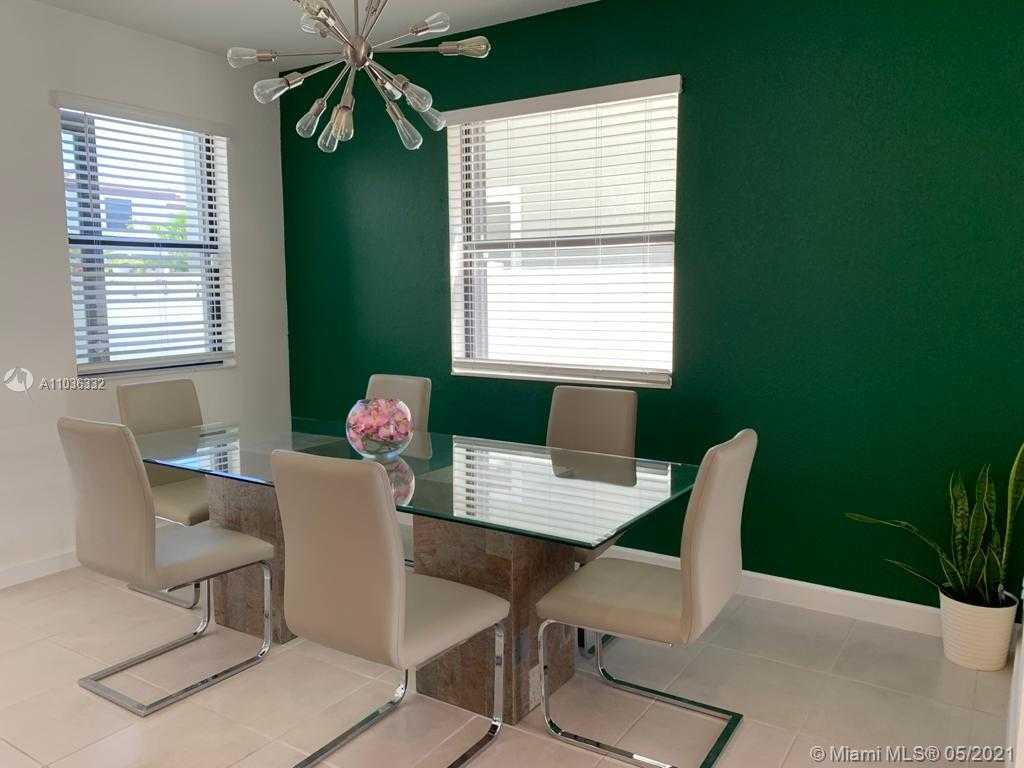 Small Image of 3433 WEST 108TH ST, Hialeah Number 4