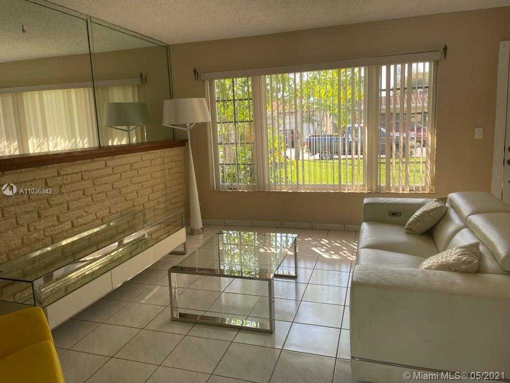 Small Image of 9125 CARLYLE AVE, Surfside Number 3