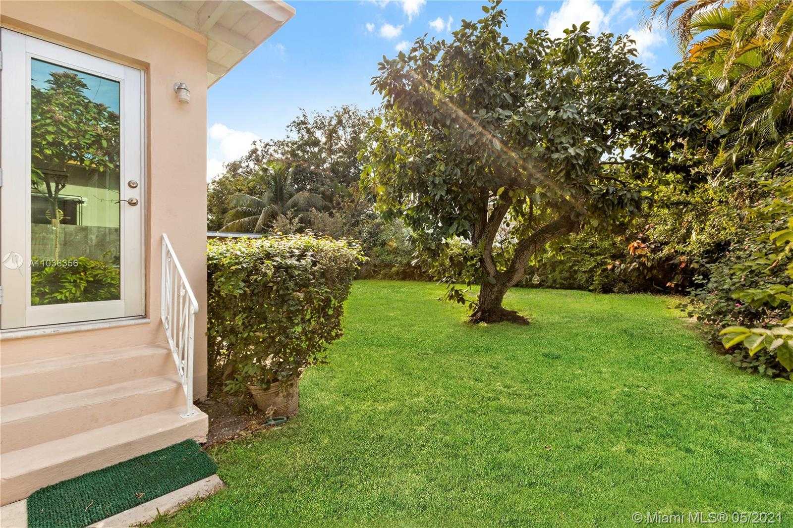 Small Image of 2520 SOUTH WEST 19TH AVE, Miami Number 11