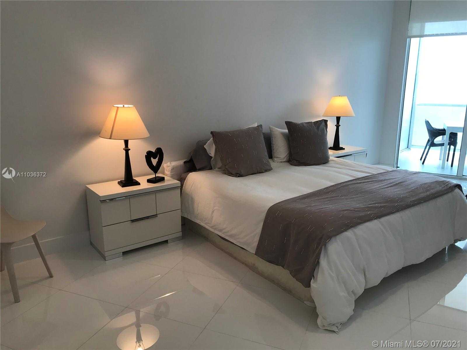 Small Image of 15901 COLLINS AVE #1807, Sunny Isles Beach Number 9
