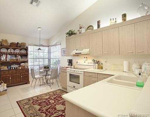 Small Image of 11017 HELENA DR #11017, Cooper City Number 9