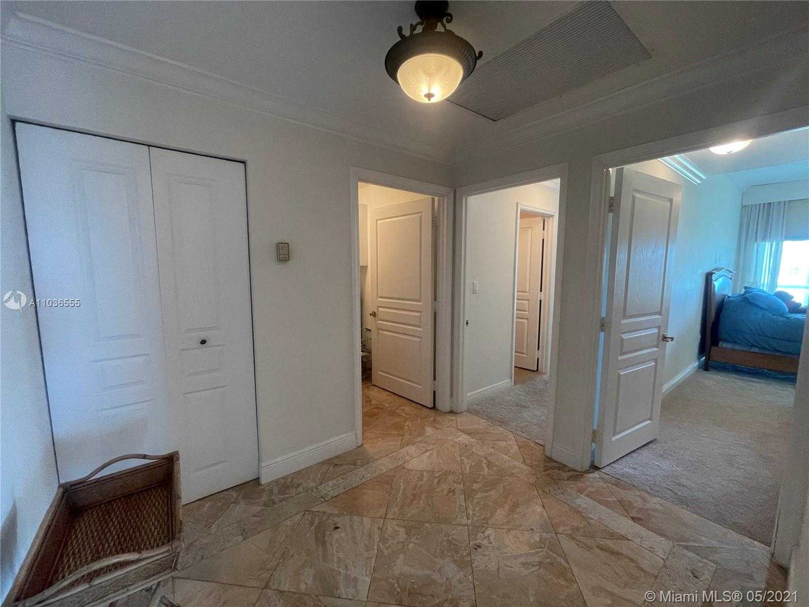 Small Image of 2645 SOUTH BAYSHORE DR #1003, Miami Number 25