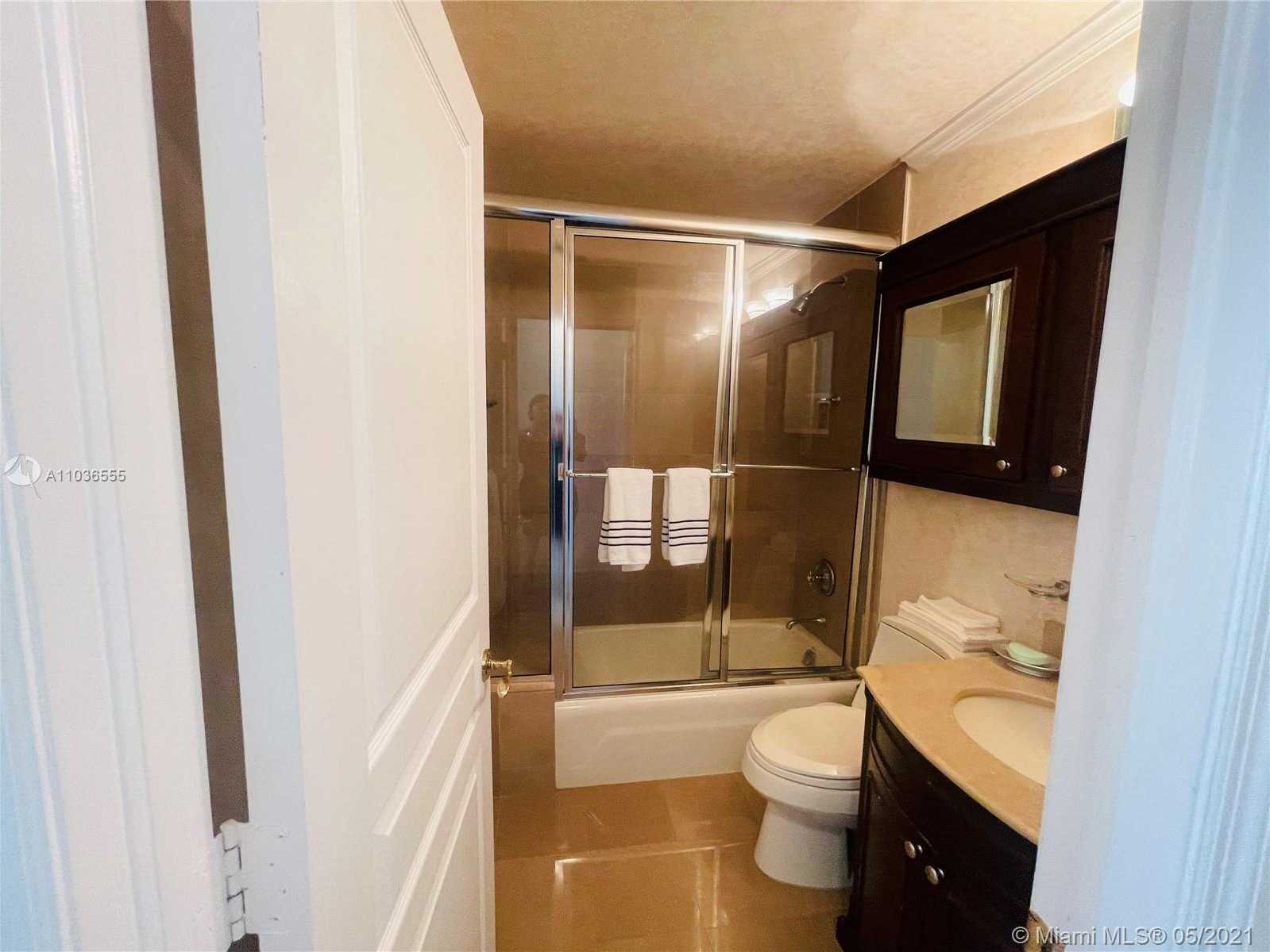Small Image of 2645 SOUTH BAYSHORE DR #1003, Miami Number 30