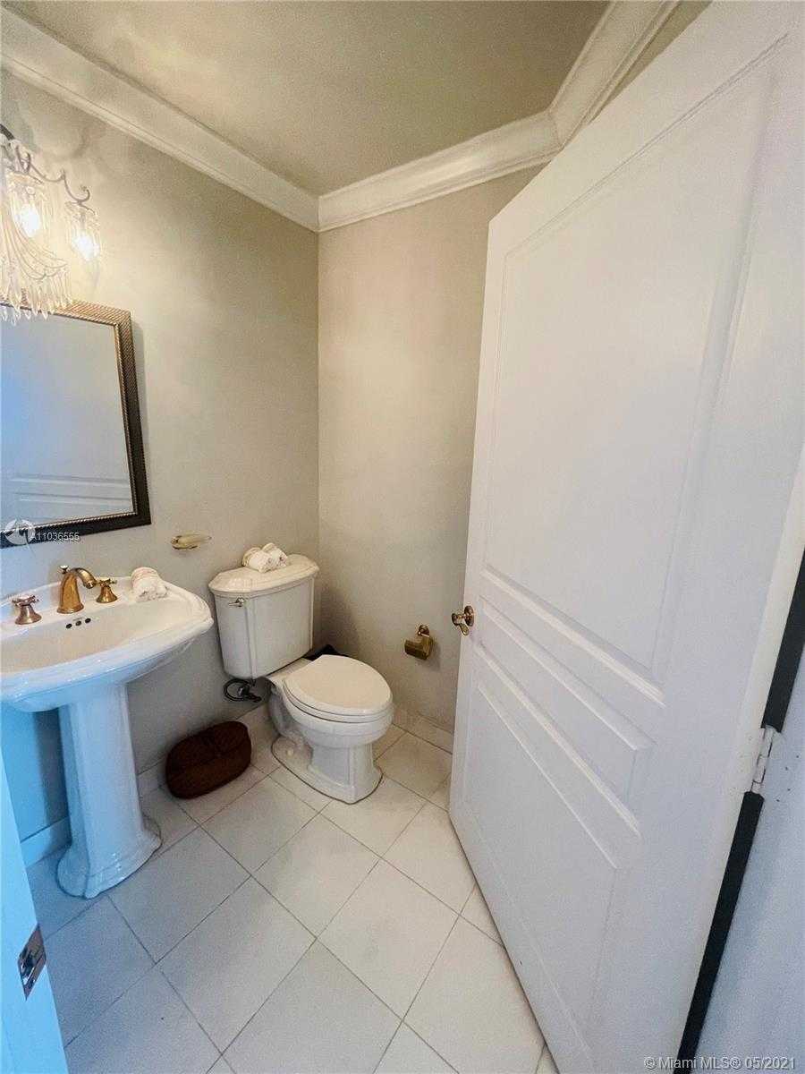 Small Image of 2645 SOUTH BAYSHORE DR #1003, Miami Number 33