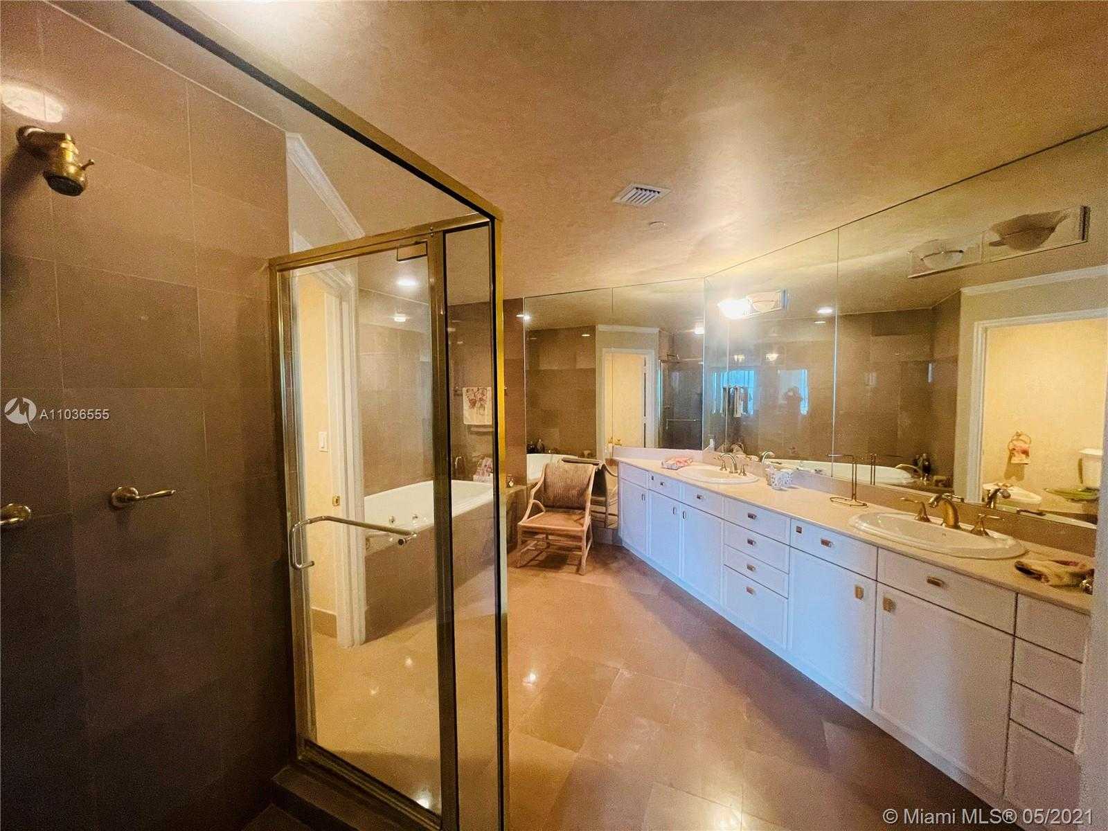 Small Image of 2645 SOUTH BAYSHORE DR #1003, Miami Number 37