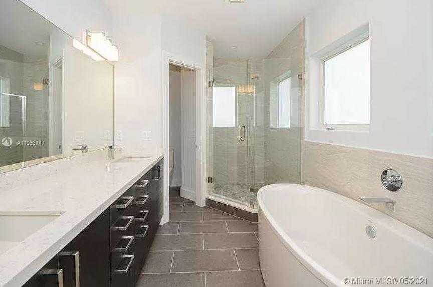 Small Image of 1409 NORTH EAST 4TH PL #1409, Fort Lauderdale Number 11