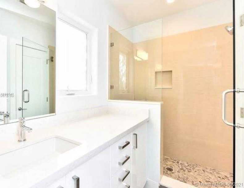 Small Image of 1409 NORTH EAST 4TH PL #1409, Fort Lauderdale Number 16