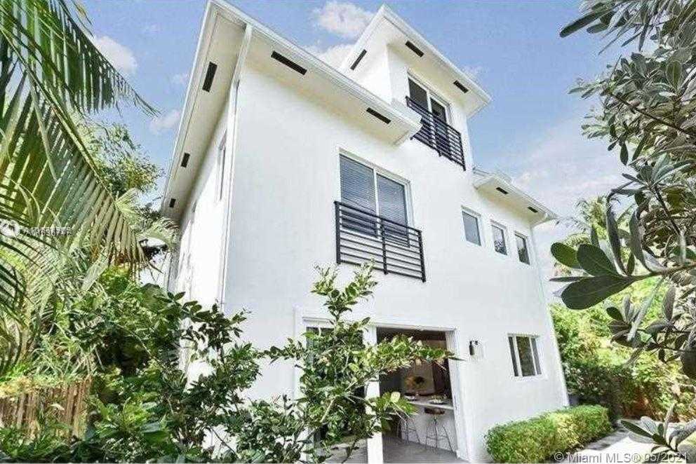 Small Image of 1409 NORTH EAST 4TH PL #1409, Fort Lauderdale Number 2