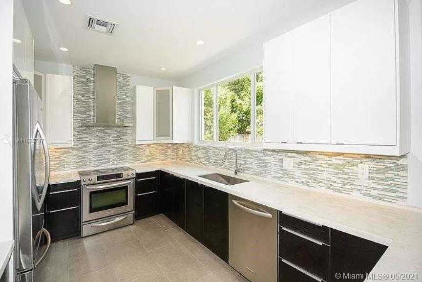 Small Image of 1409 NORTH EAST 4TH PL #1409, Fort Lauderdale Number 6