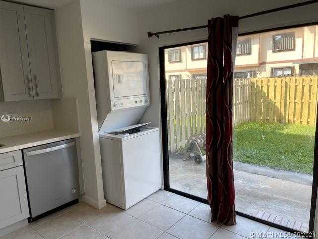 Small Image of 11105 NORTH WEST 37TH ST, Sunrise Number 2