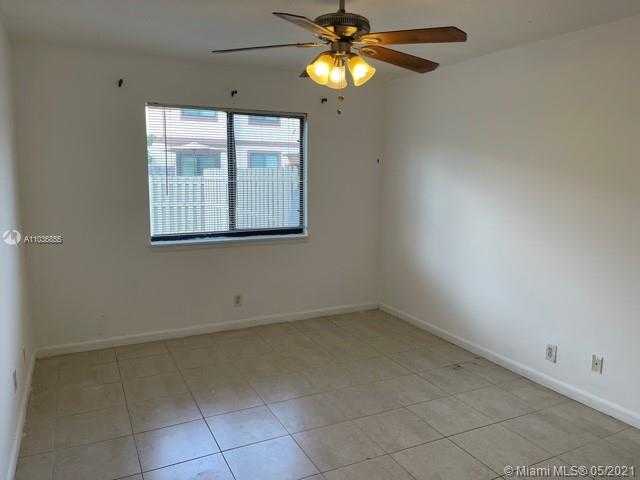 Small Image of 11105 NORTH WEST 37TH ST, Sunrise Number 7
