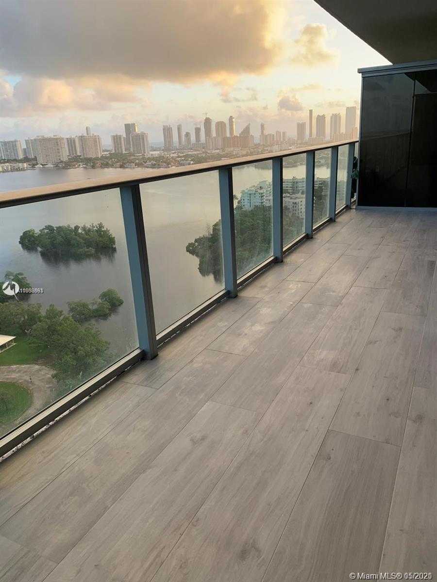 Small Image of 16385 BISCAYNE BLVD #3202, North Miami Beach Number 2
