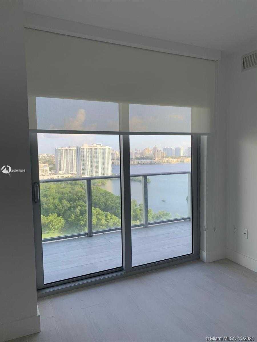Small Image of 16385 BISCAYNE BLVD #3202, North Miami Beach Number 3