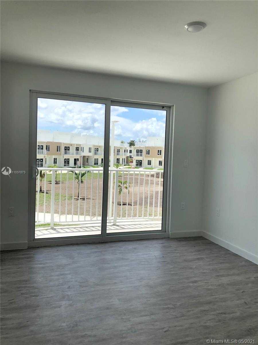 Small Image of 25869 SOUTH WEST 139TH PATH #25869, Miami Number 13
