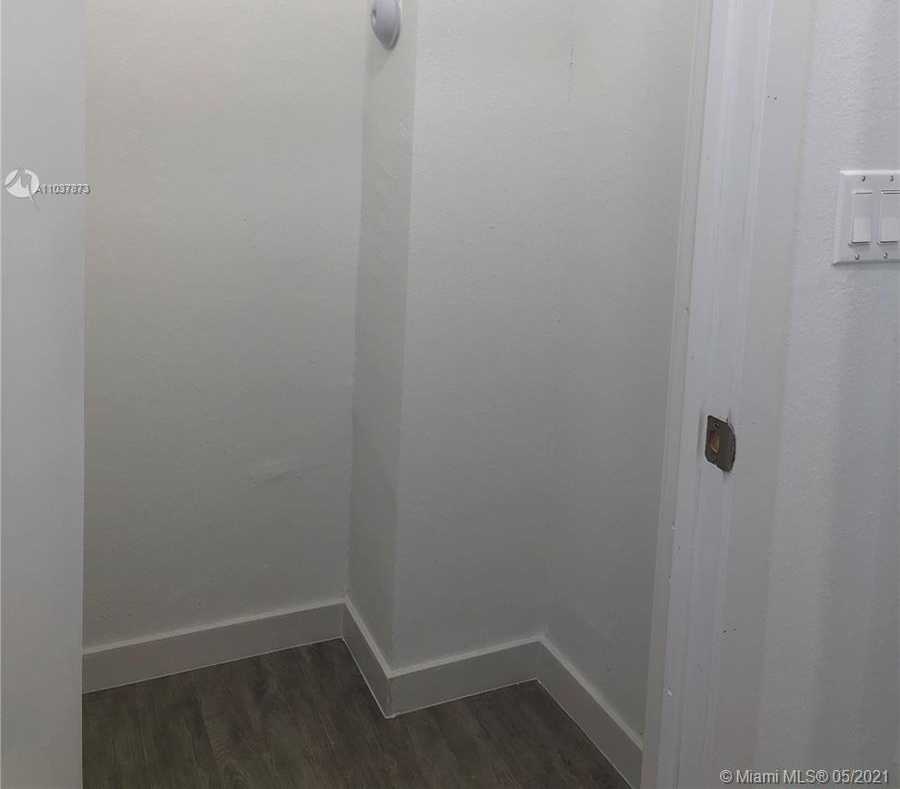Small Image of 25869 SOUTH WEST 139TH PATH #25869, Miami Number 14