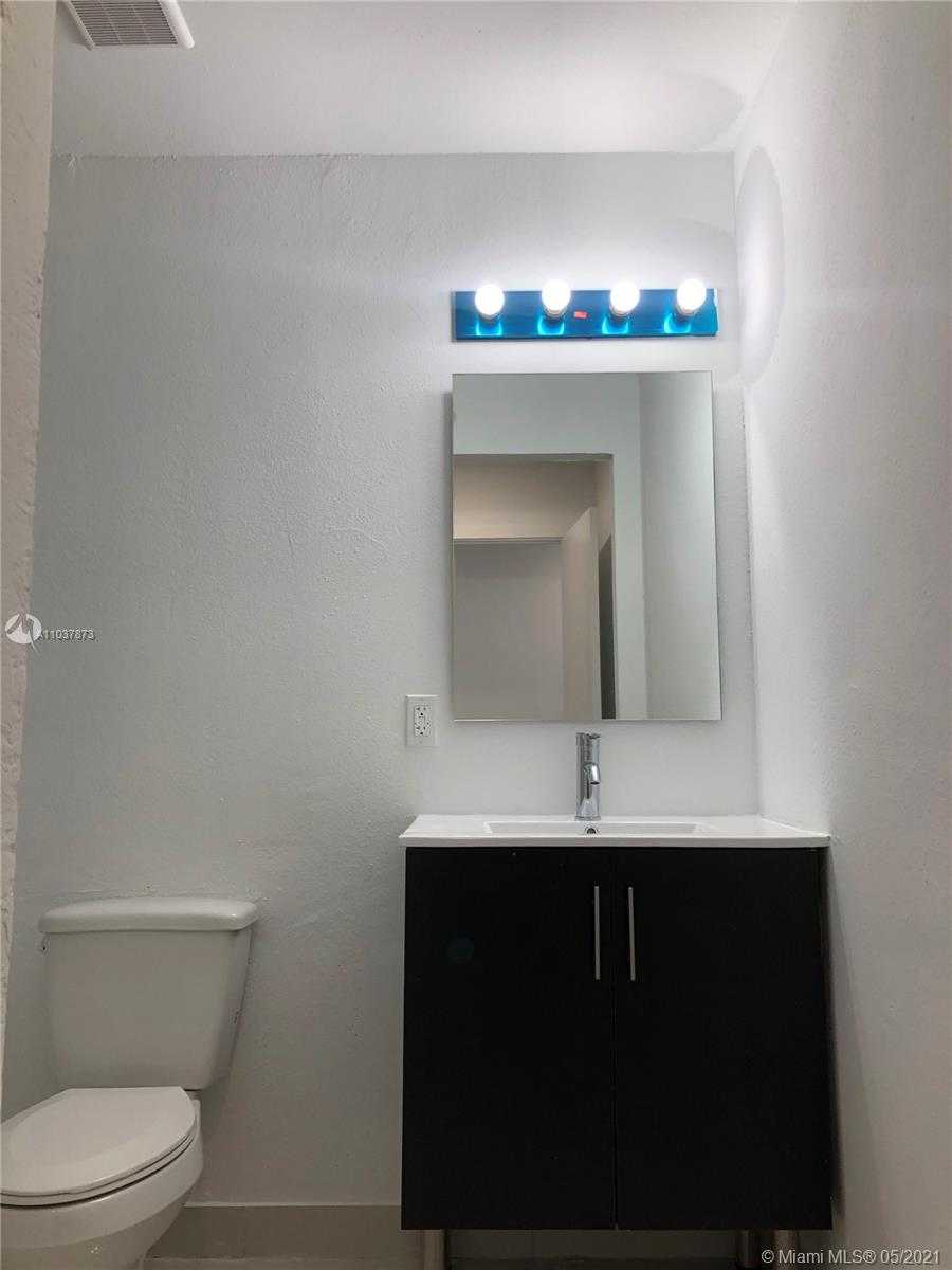 Small Image of 25869 SOUTH WEST 139TH PATH #25869, Miami Number 15