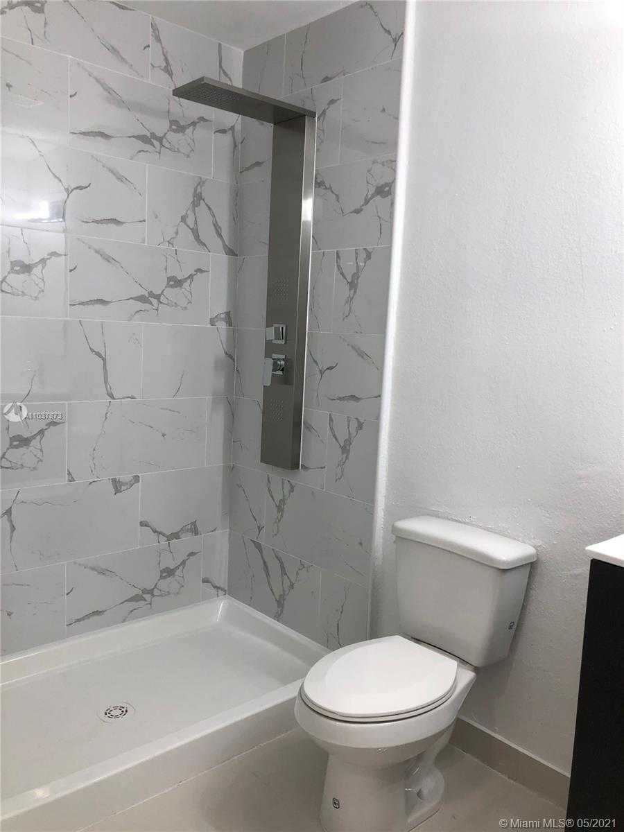 Small Image of 25869 SOUTH WEST 139TH PATH #25869, Miami Number 16