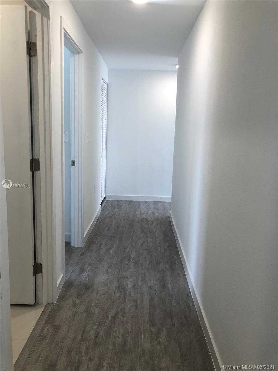 Small Image of 25869 SOUTH WEST 139TH PATH #25869, Miami Number 17