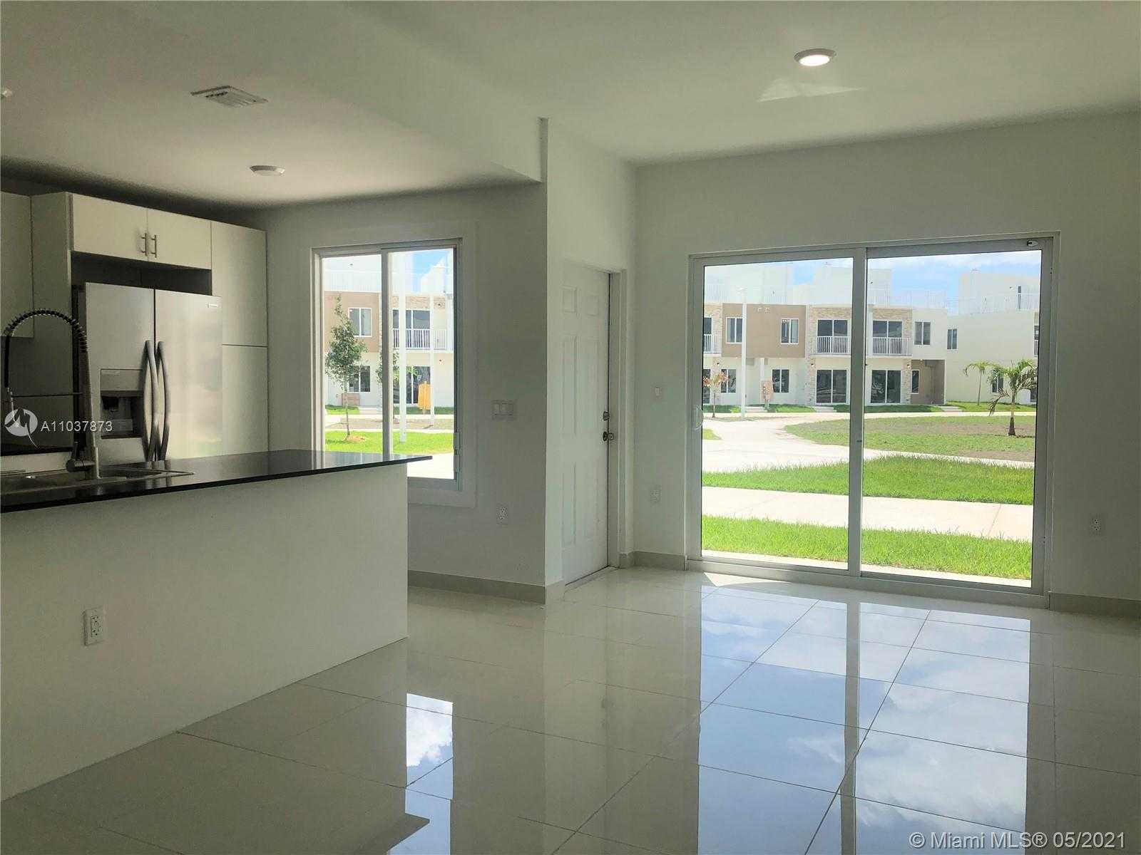 Small Image of 25869 SOUTH WEST 139TH PATH #25869, Miami Number 4