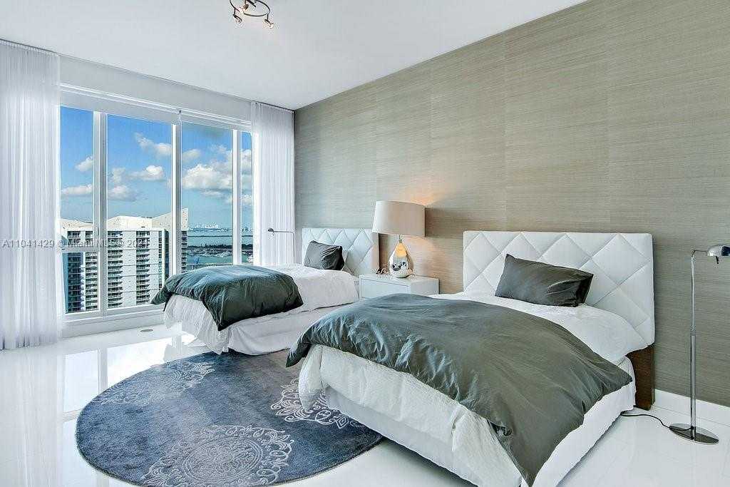 Small Image of 900 Brickell Key Blvd, Miami, FL 33131, USA Number 34