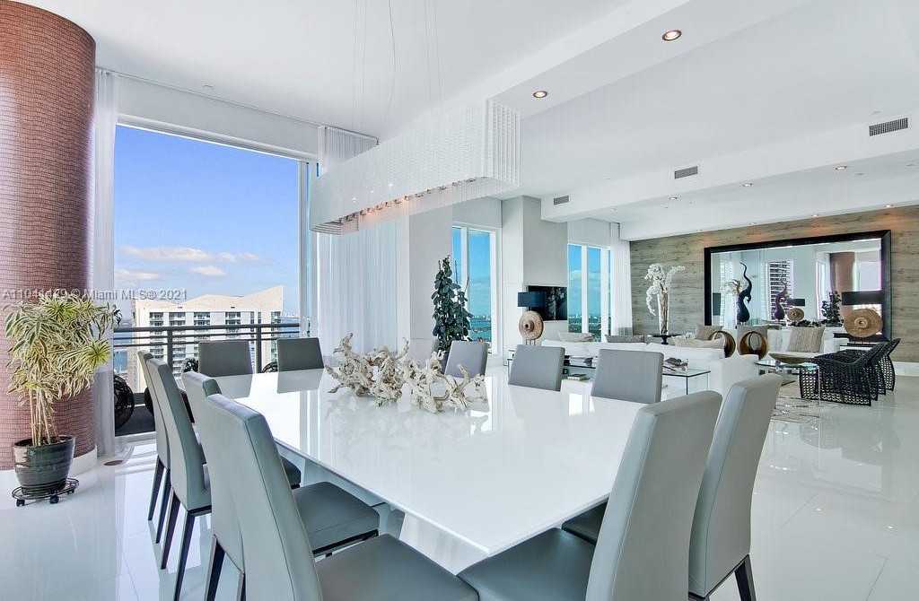 Small Image of 900 Brickell Key Blvd, Miami, FL 33131, USA Number 43