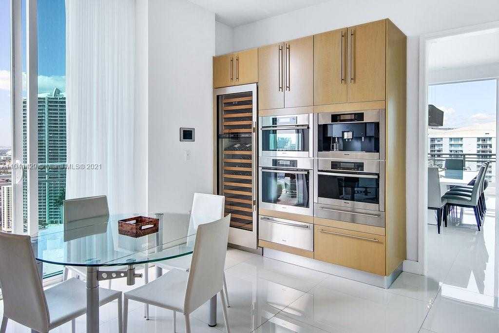 Small Image of 900 Brickell Key Blvd, Miami, FL 33131, USA Number 45