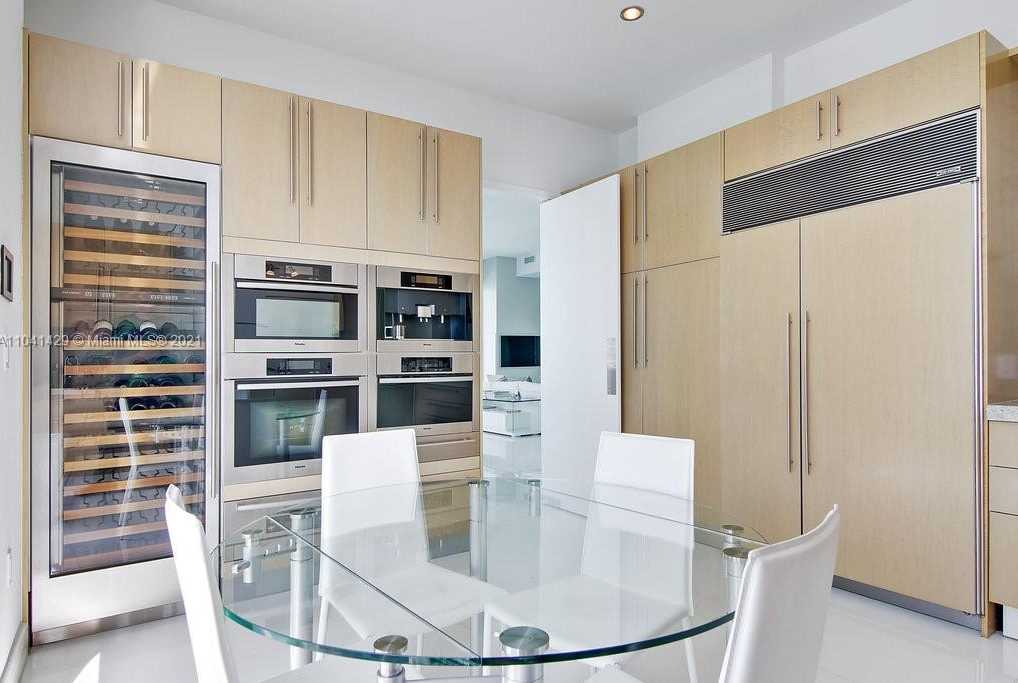 Small Image of 900 Brickell Key Blvd, Miami, FL 33131, USA Number 46