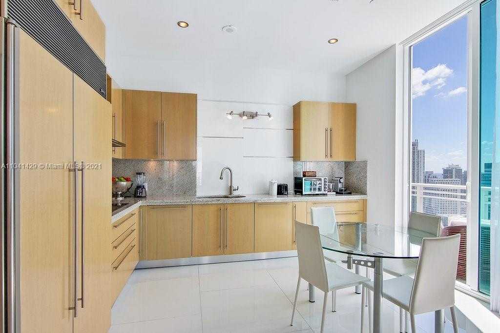 Small Image of 900 Brickell Key Blvd, Miami, FL 33131, USA Number 49