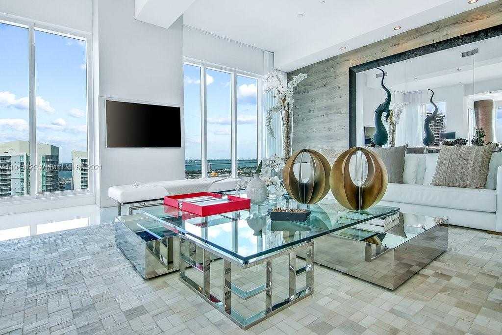 Small Image of 900 Brickell Key Blvd, Miami, FL 33131, USA Number 52