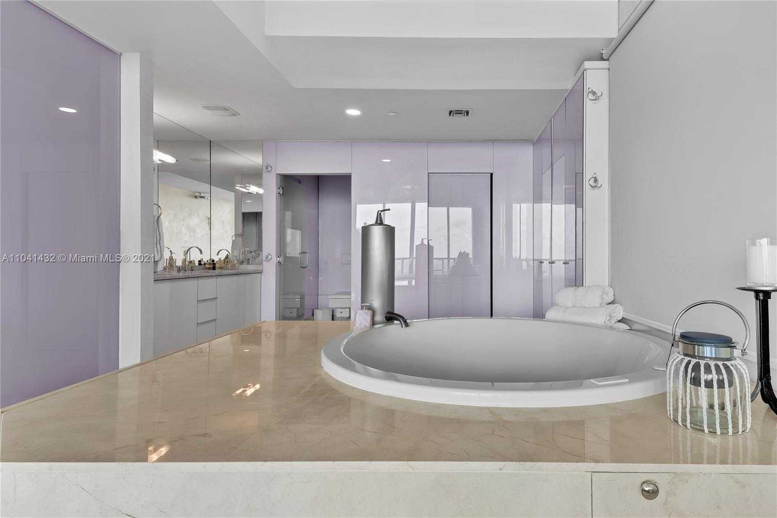 Small Image of 900 BISCAYNE BLVD #6301, Miami Number 47