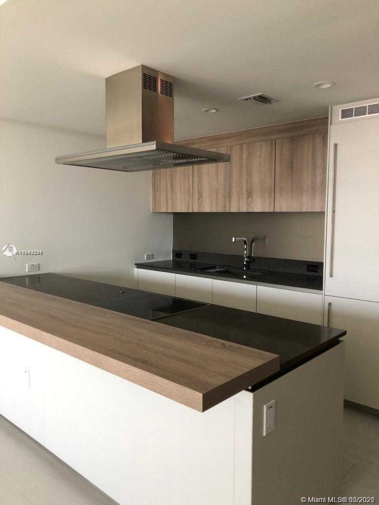 Small Image of 1000 BRICKELL PLAZA #2011, Miami Number 10
