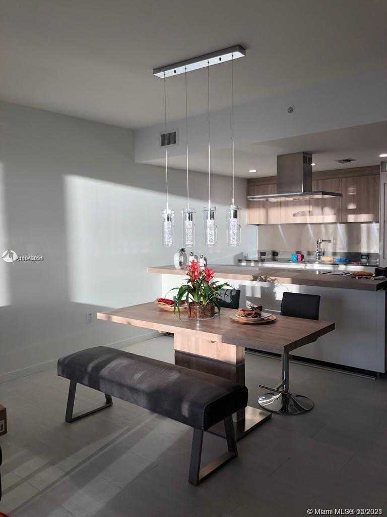 Small Image of 1000 BRICKELL PLAZA #2011, Miami Number 16