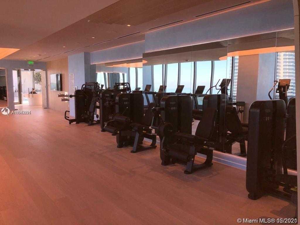Small Image of 1000 BRICKELL PLAZA #2011, Miami Number 30