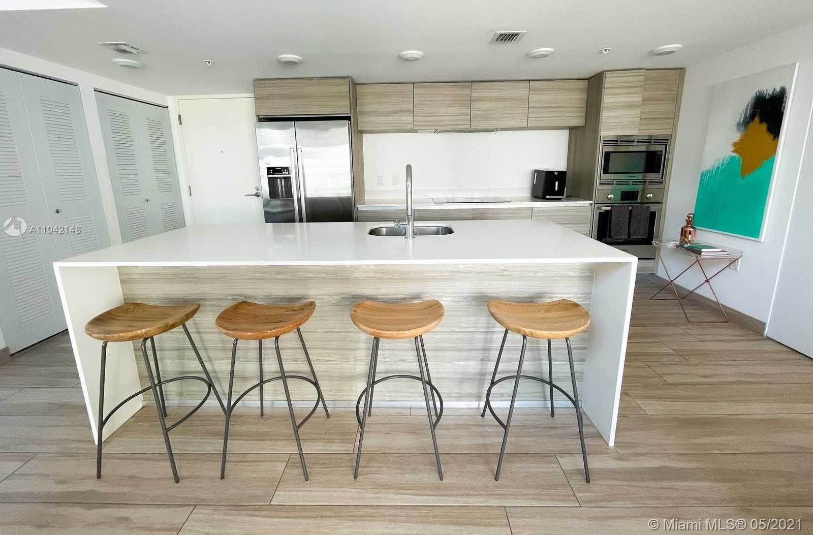 Small Image of 6620 INDIAN CREEK DR #603, Miami Number 15