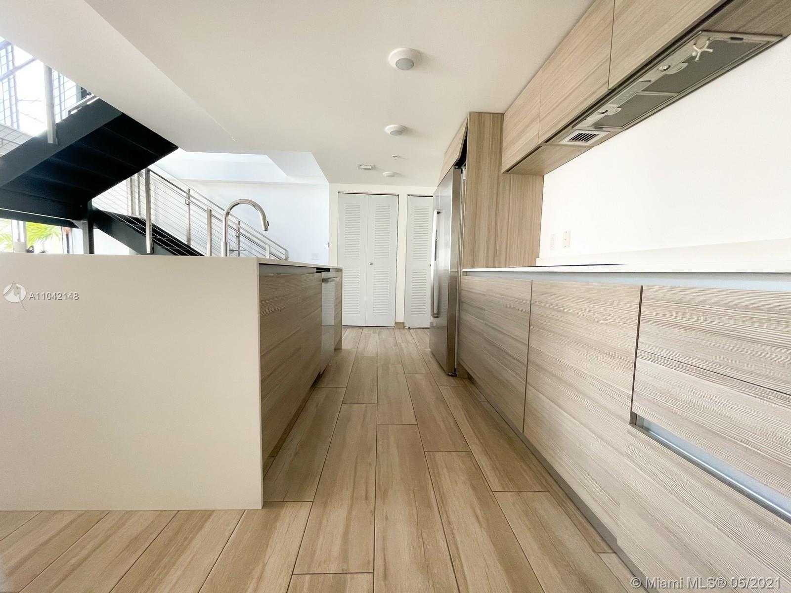 Small Image of 6620 INDIAN CREEK DR #603, Miami Number 16