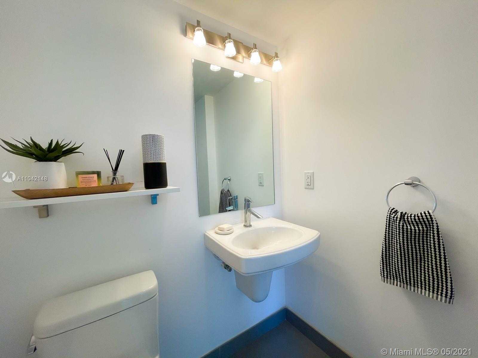 Small Image of 6620 INDIAN CREEK DR #603, Miami Number 18