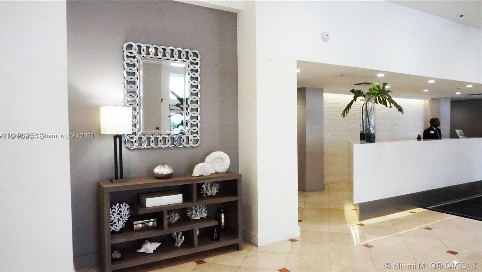 Small Image of 100 LINCOLN RD #PH14, Miami Beach Number 12