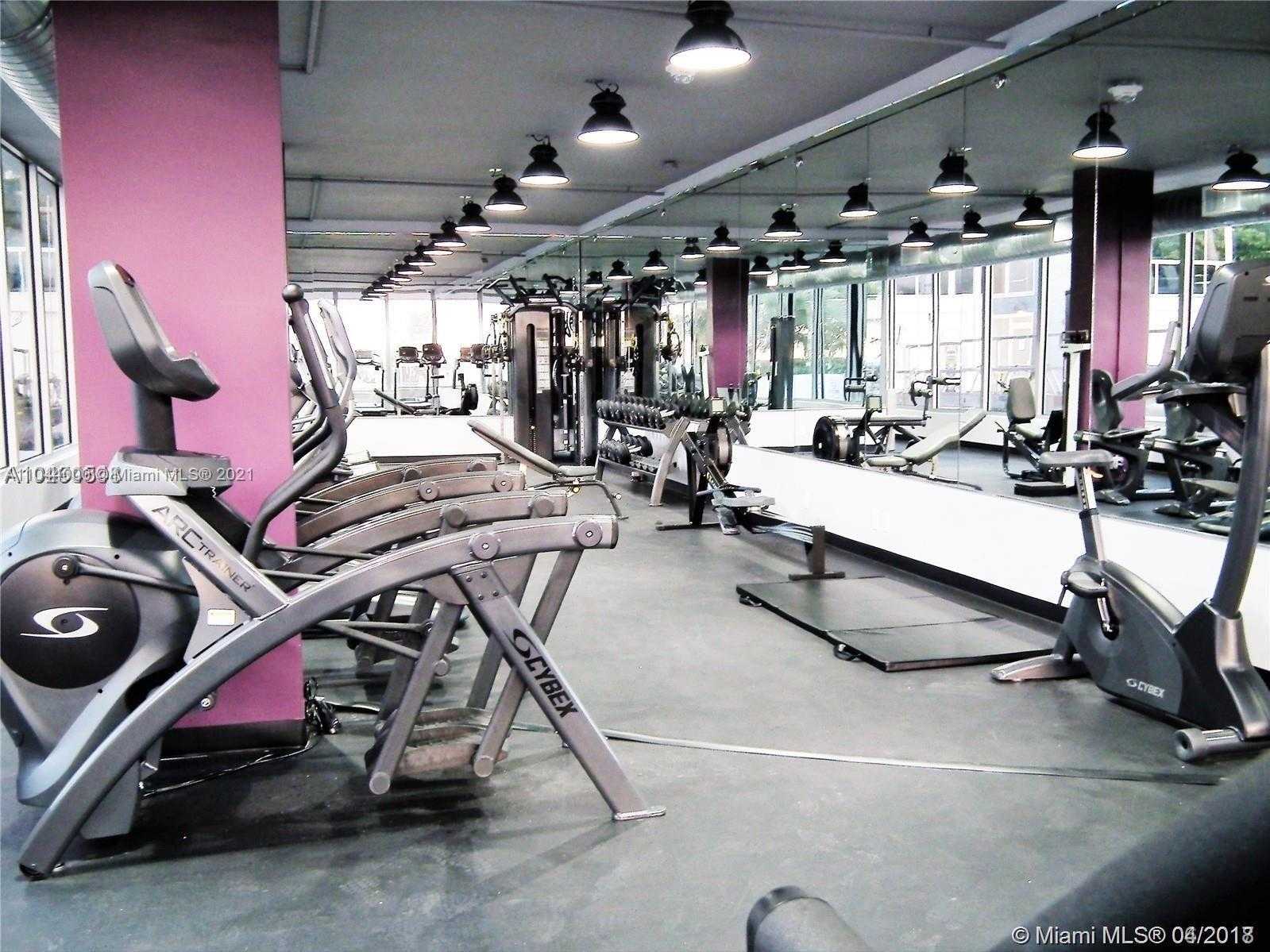 Small Image of 100 LINCOLN RD #PH14, Miami Beach Number 16