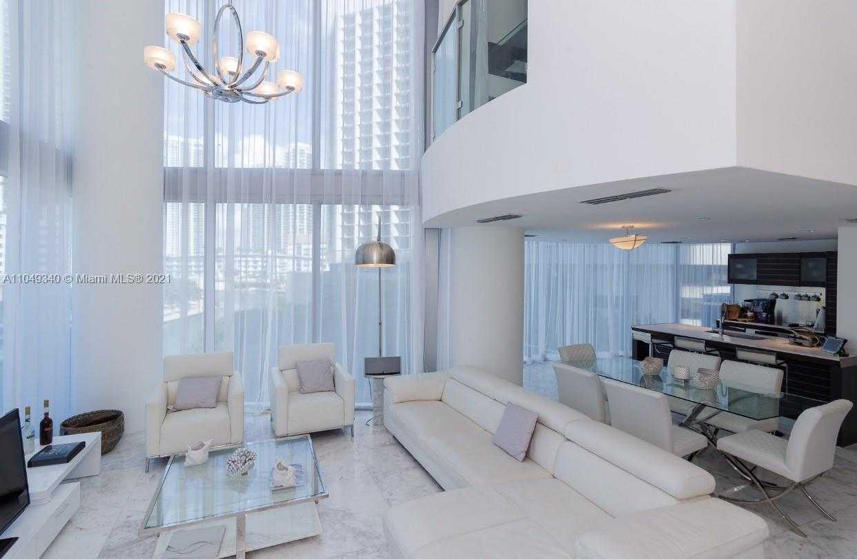 Small Image of 200 BISCAYNE BOULEVARD WAY #502, Miami Number 2