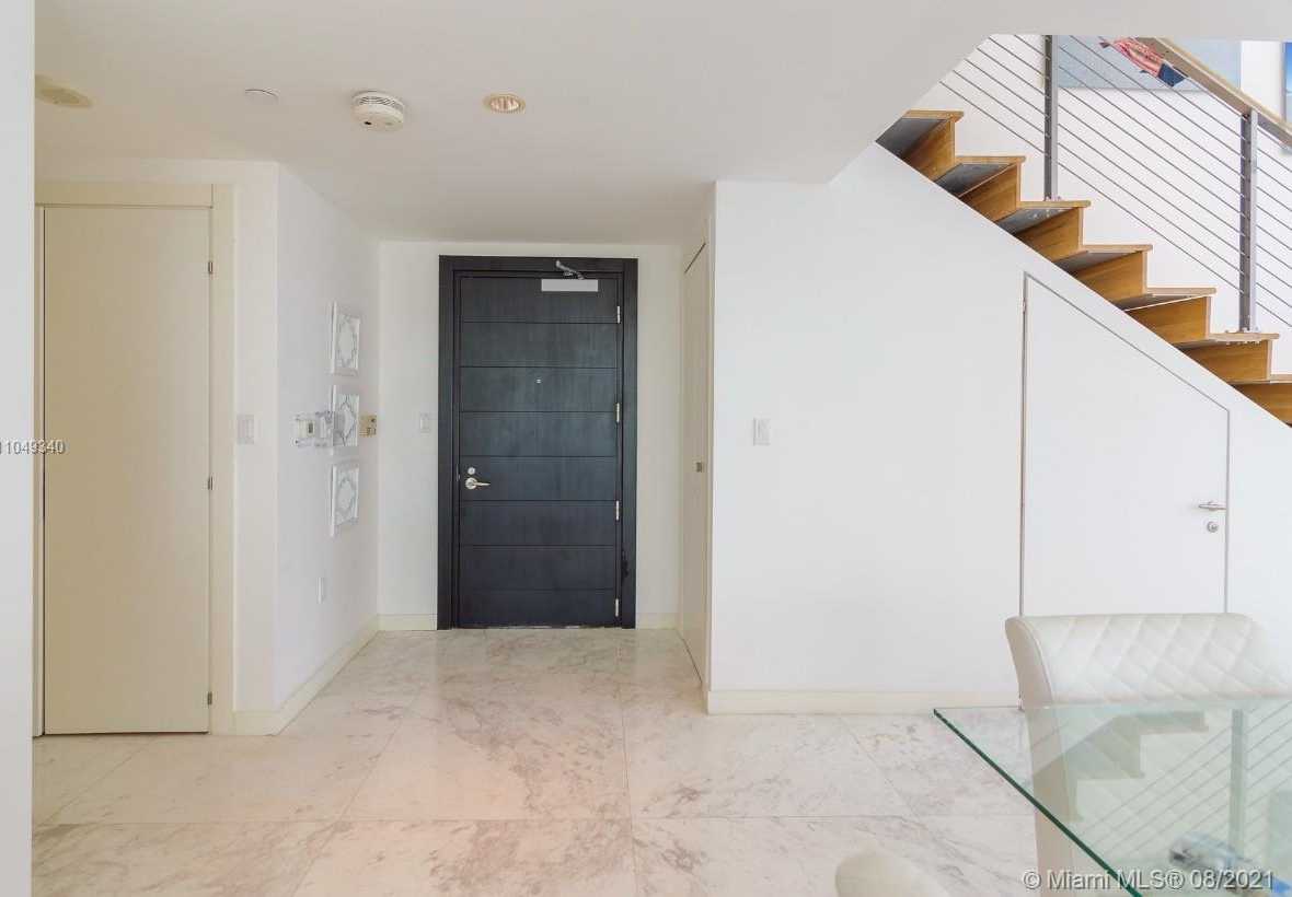 Small Image of 200 BISCAYNE BOULEVARD WAY #502, Miami Number 25