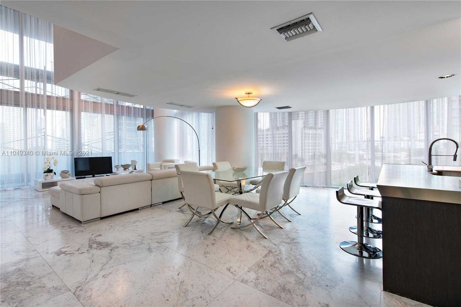 Small Image of 200 BISCAYNE BOULEVARD WAY #502, Miami Number 4